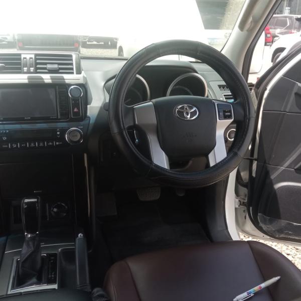 2017 Toyota Land Cruiser Prado TX