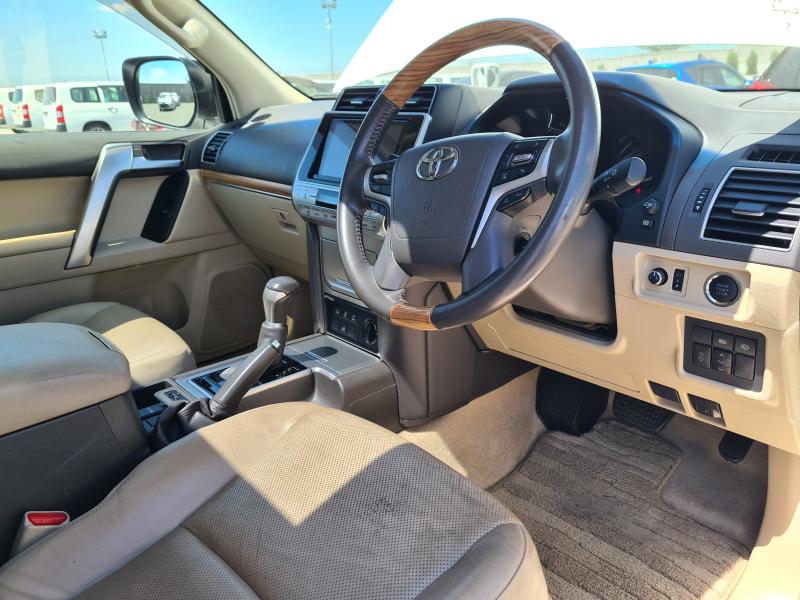2018 Toyota Land Cruiser Prado TX-L