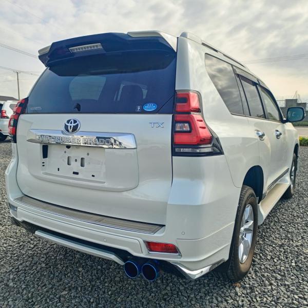 2017 Toyota land Cruiser Prado TX