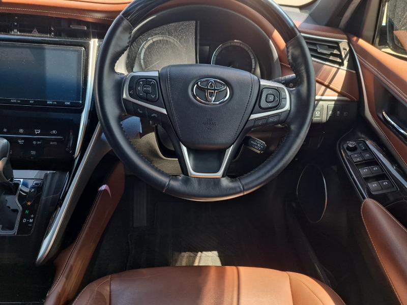 2019 TOYOTA HARRIER