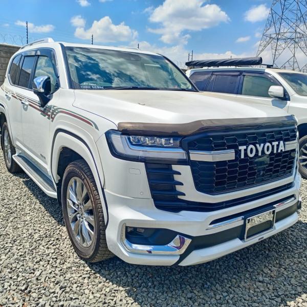 2022 Toyota Land Cruiser LC 300