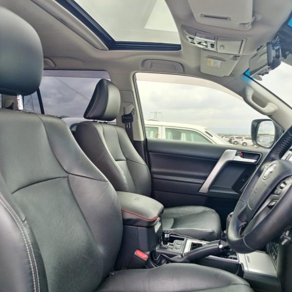 2018 Toyota Land Cruiser Prado TX