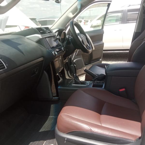 2017 Toyota Land Cruiser Prado TX