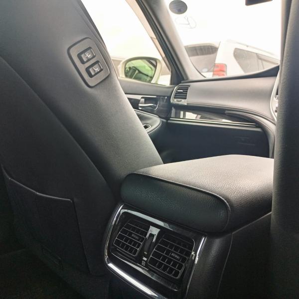 2017 Toyota Crown Athlete S