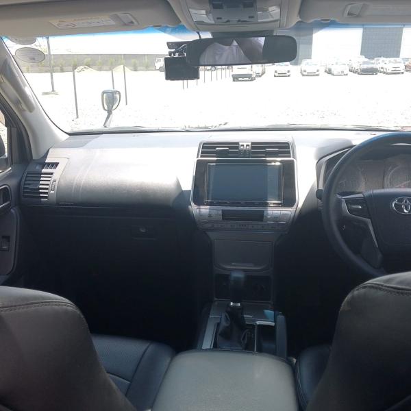 2017 Toyota Land Cruiser Prado TX