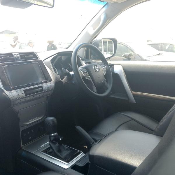 2017 Toyota Land Cruiser Prado TX