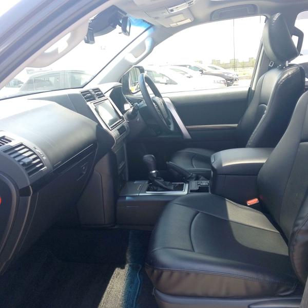 2017 Toyota Land Cruiser Prado TX