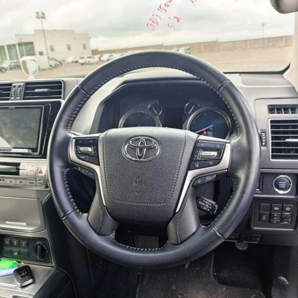 2018 Toyota Land Cruiser Prado