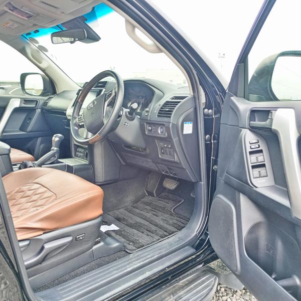 2018 Toyota Land Cruiser Prado TX
