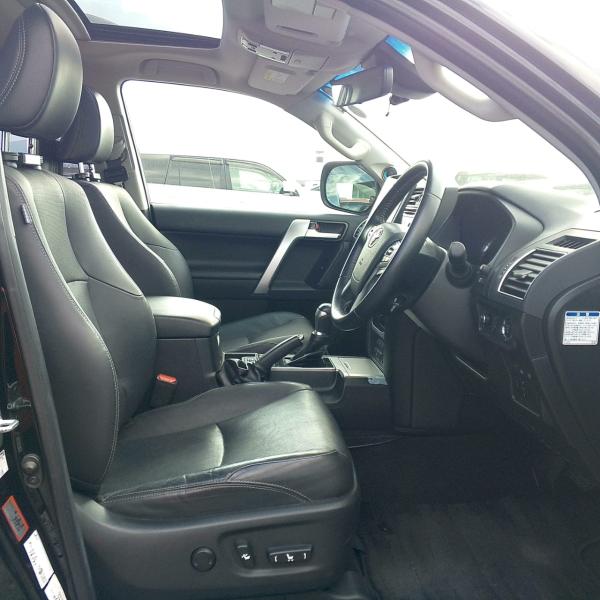 2019 Toyota Land Cruiser Prado TX-L