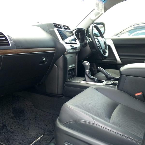 2019 Toyota Land Cruiser Prado TX