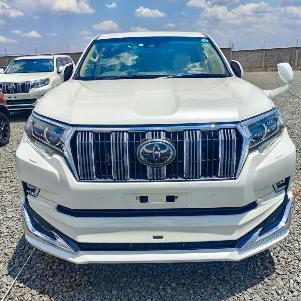 2019 Toyota Land Cruiser Prado TX