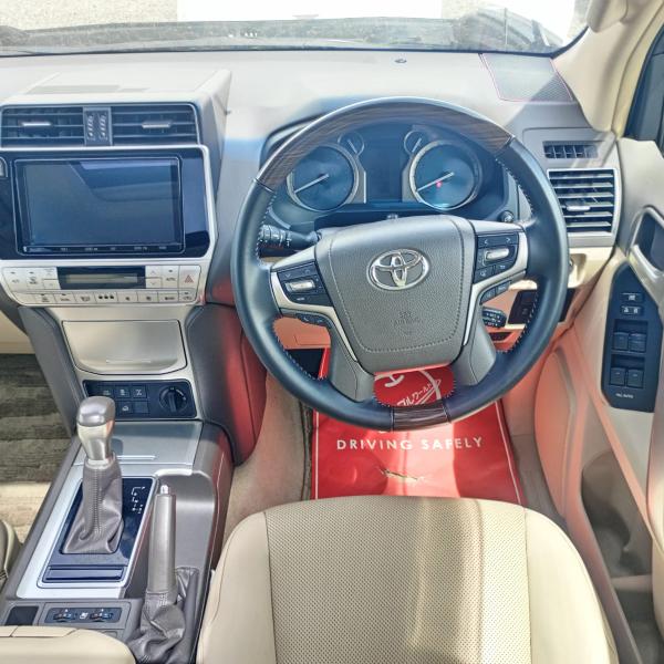 2019 Toyota Land Cruiser Prado TX