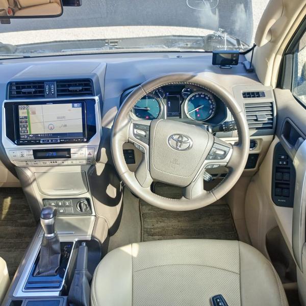 2019 Toyota Land Cruiser Prado TX