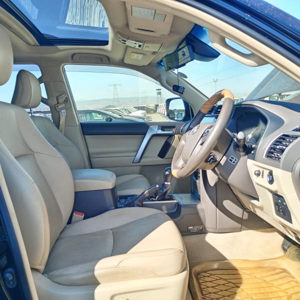 2019 Toyota Land Cruiser Prado TZ-G