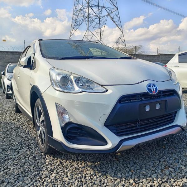 2017 Toyota Aqua(HYB)