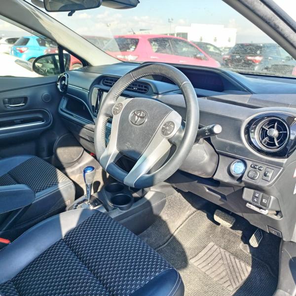 2017 Toyota Aqua(HYB)