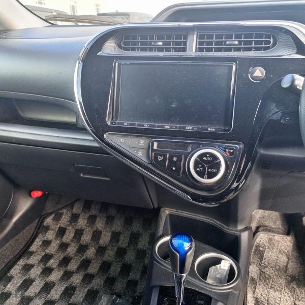 2017 Toyota Aqua(HYB)