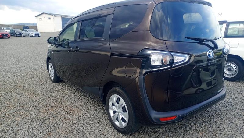 2019 Toyota Sienta HYB