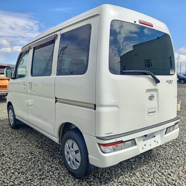 2018 Daihatsu Hijet Cargo
