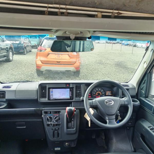 2018 Daihatsu HijetCargo