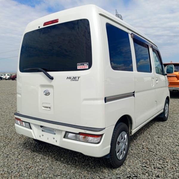 2018 Daihatsu HijetCargo
