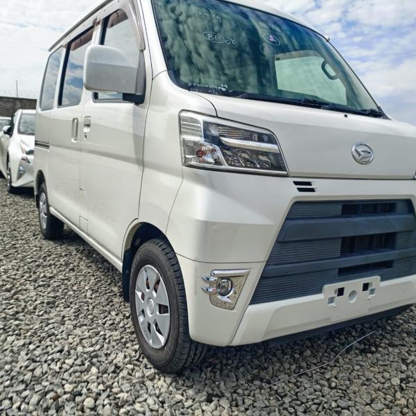 2018 Daihatsu HijetCargo