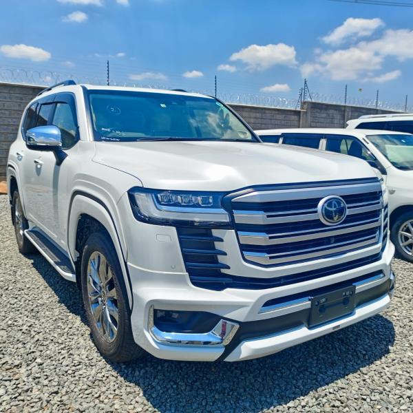 2022 Toyota land Cruiser LC 300