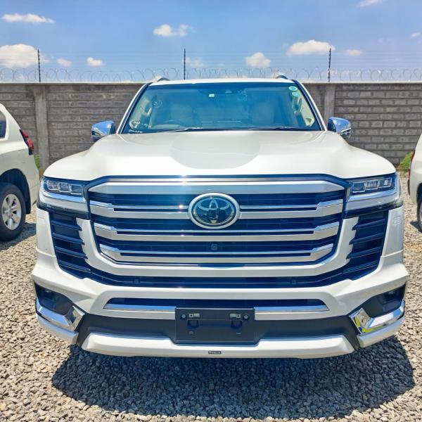 2022 Toyota land Cruiser LC 300
