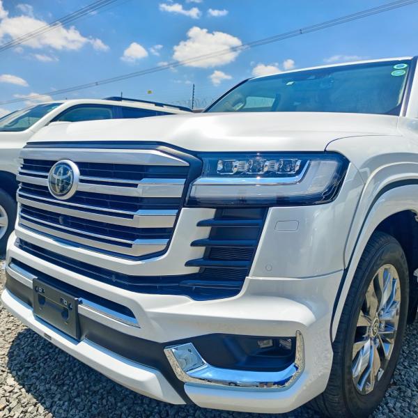 2022 Toyota land Cruiser LC 300