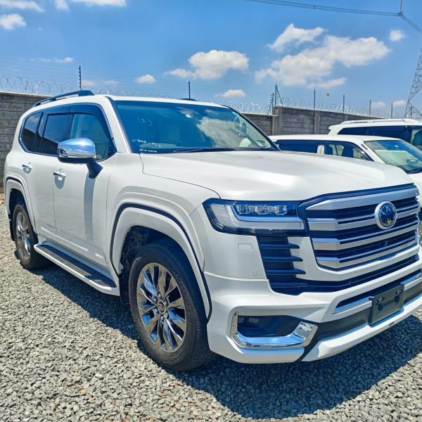 2022 Toyota land Cruiser LC 300