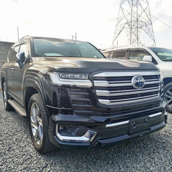 2022 Toyota Land Cruiser LC 300