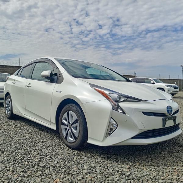 2017 Toyota Prius (HYB)