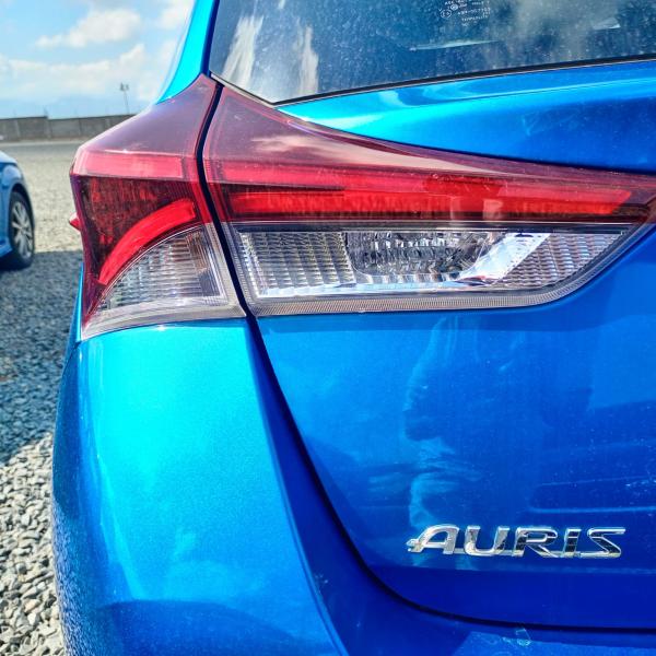 2017 Toyota Auris (HYBRID)