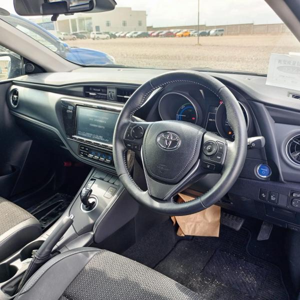 2017 Toyota Auris (Hybrid)