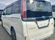2017 Toyota Esquire (HYBRID)
